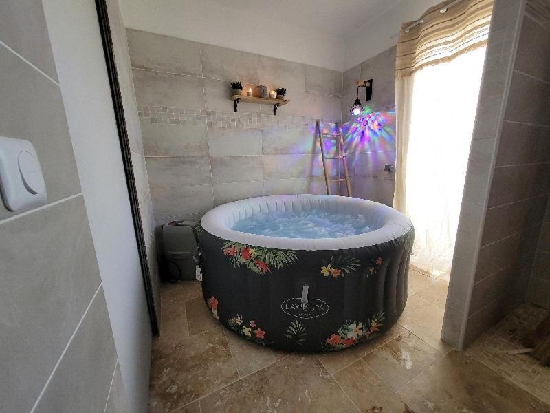 Villa 6 Couchages Spa Privatif, Acces Direct Mer, Piscine Le Barcares Exterior photo